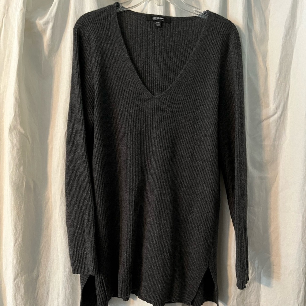 Saks ls grey cashmere sweater